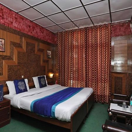 Goroomgo Ankur Lake View Mall Road Nainital - Prime Location With Luxury Room Bagian luar foto