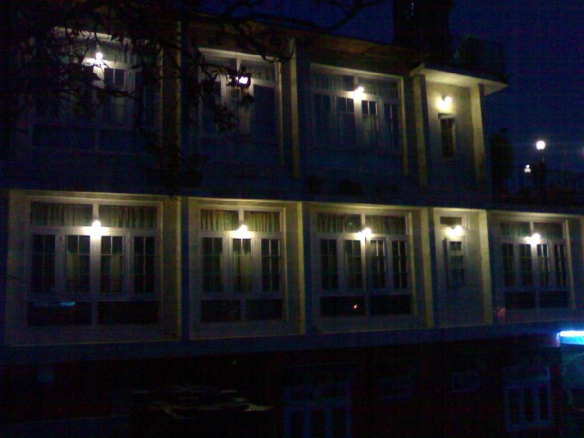 Goroomgo Ankur Lake View Mall Road Nainital - Prime Location With Luxury Room Bagian luar foto