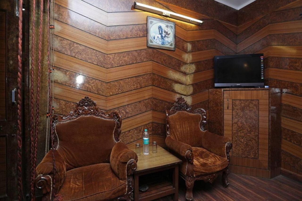 Goroomgo Ankur Lake View Mall Road Nainital - Prime Location With Luxury Room Bagian luar foto